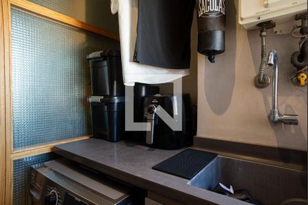 Apartamento à venda com 77m², 3 quartos e 1 vagaÁrea de Serviço