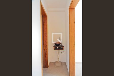 Banheiro de kitnet/studio para alugar com 1 quarto, 28m² em Santana, São Paulo