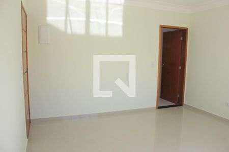 Sala de casa para alugar com 2 quartos, 73m² em Jardim Santa Clara, Guarulhos