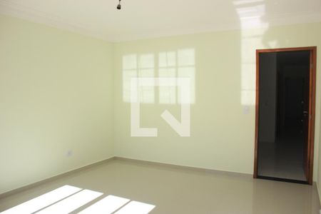 Sala de casa para alugar com 2 quartos, 75m² em Jardim Santa Clara, Guarulhos