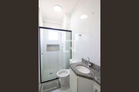 Banheiro da Suíte de apartamento para alugar com 2 quartos, 63m² em Vila Milton, Guarulhos