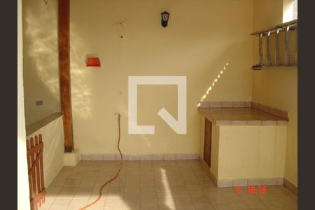 Foto 07 de casa à venda com 3 quartos, 234m² em Vila Tolstoi, São Paulo