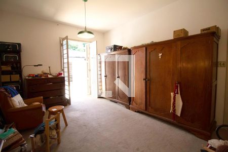 Casa à venda com 530m², 4 quartos e 4 vagas Casa à venda com 530m², 4 quartos e 4 vagasQuarto 1