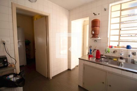 Casa à venda com 530m², 4 quartos e 4 vagas Casa à venda com 530m², 4 quartos e 4 vagasCozinha