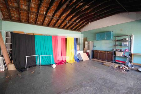 Casa à venda com 530m², 4 quartos e 4 vagas Casa à venda com 530m², 4 quartos e 4 vagasGaragem