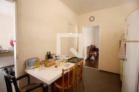 Casa à venda com 530m², 4 quartos e 4 vagas Casa à venda com 530m², 4 quartos e 4 vagasCozinha