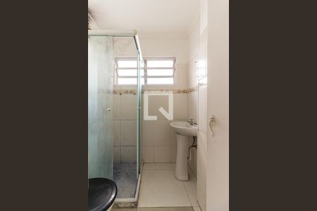 Banheiro de kitnet/studio para alugar com 1 quarto, 48m² em Vila Buarque, São Paulo