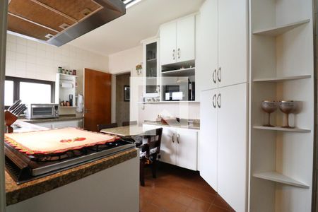 Apartamento para alugar com 127m², 4 quartos e 2 vagasCozinha