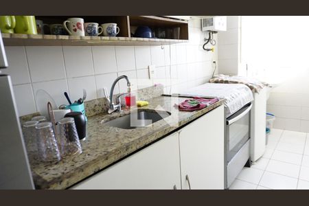 Apartamento à venda com 77m², 2 quartos e 1 vagaCozinha