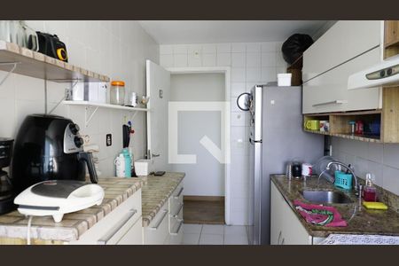 Apartamento à venda com 77m², 2 quartos e 1 vagaCozinha