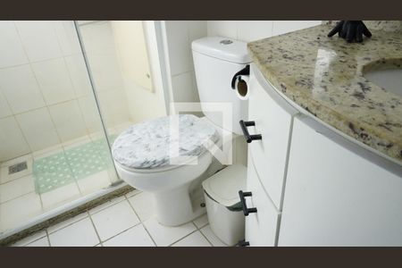 Apartamento à venda com 77m², 2 quartos e 1 vagaBanheiro