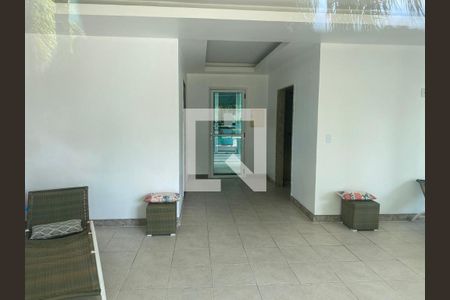 Apartamento à venda com 77m², 2 quartos e 1 vaga Apartamento à venda com 77m², 2 quartos e 1 vagaÁrea comum