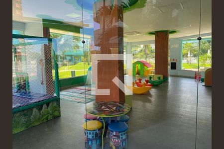 Apartamento à venda com 77m², 2 quartos e 1 vaga Apartamento à venda com 77m², 2 quartos e 1 vagaÁrea comum - Playground