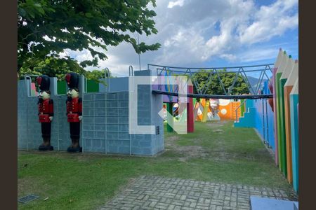 Apartamento à venda com 77m², 2 quartos e 1 vaga Apartamento à venda com 77m², 2 quartos e 1 vagaÁrea comum - Playground