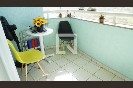 Apartamento à venda com 77m², 2 quartos e 1 vagaVaranda - Sala