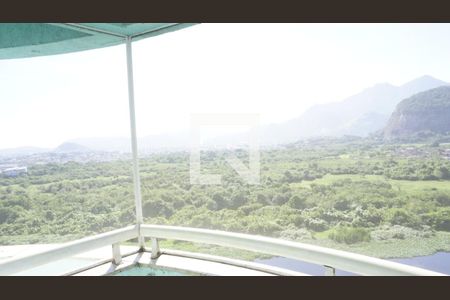 Apartamento à venda com 77m², 2 quartos e 1 vagaVaranda - Suite Master