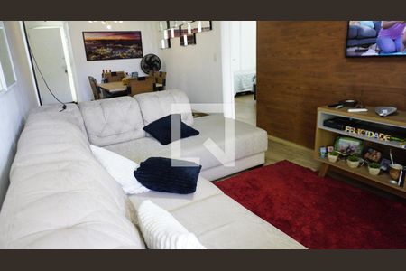 Apartamento à venda com 77m², 2 quartos e 1 vagaSala