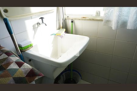 Apartamento à venda com 77m², 2 quartos e 1 vagaÁrea de Serviço