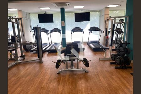 Apartamento à venda com 77m², 2 quartos e 1 vaga Apartamento à venda com 77m², 2 quartos e 1 vagaAcademia