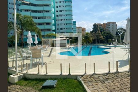 Apartamento à venda com 77m², 2 quartos e 1 vaga Apartamento à venda com 77m², 2 quartos e 1 vagaÁrea comum - Piscina