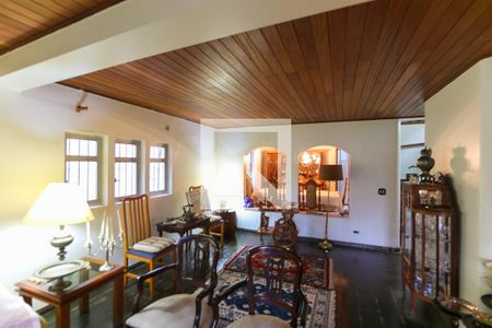 Sala de casa à venda com 4 quartos, 400m² em Jardim Leonor, São Paulo