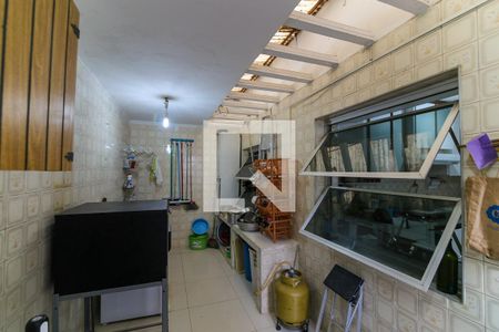 Casa à venda com 400m², 4 quartos e 4 vagas Casa à venda com 400m², 4 quartos e 4 vagasÁrea de Serviço