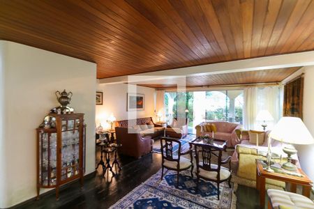 Sala de casa à venda com 4 quartos, 400m² em Jardim Leonor, São Paulo