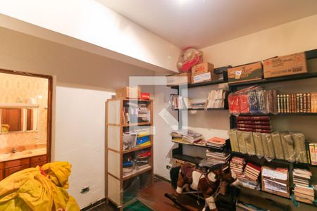 Casa à venda com 400m², 4 quartos e 4 vagas Casa à venda com 400m², 4 quartos e 4 vagasQuarto 5