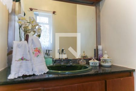 Casa à venda com 400m², 4 quartos e 4 vagas Casa à venda com 400m², 4 quartos e 4 vagasLavabo