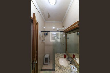 Casa à venda com 400m², 4 quartos e 4 vagas Casa à venda com 400m², 4 quartos e 4 vagasBanheiro do Quarto 4