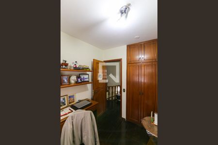 Casa à venda com 400m², 4 quartos e 4 vagas Casa à venda com 400m², 4 quartos e 4 vagasQuarto 2