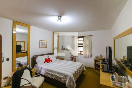 Casa à venda com 400m², 4 quartos e 4 vagas Casa à venda com 400m², 4 quartos e 4 vagasQuarto 1