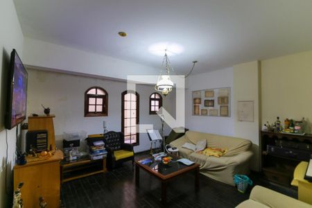 Casa à venda com 400m², 4 quartos e 4 vagas Casa à venda com 400m², 4 quartos e 4 vagasSala 1