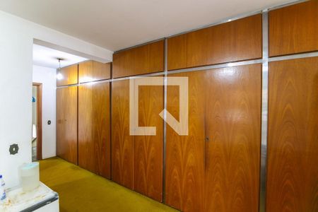 Casa à venda com 400m², 4 quartos e 4 vagas Casa à venda com 400m², 4 quartos e 4 vagasQuarto 1