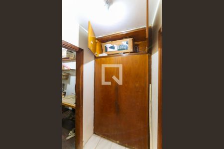 Casa à venda com 400m², 4 quartos e 4 vagas Casa à venda com 400m², 4 quartos e 4 vagasQuarto de Serviço