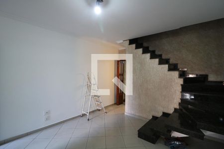 Sala de casa à venda com 1 quarto, 119m² em Vila Ema, São Paulo