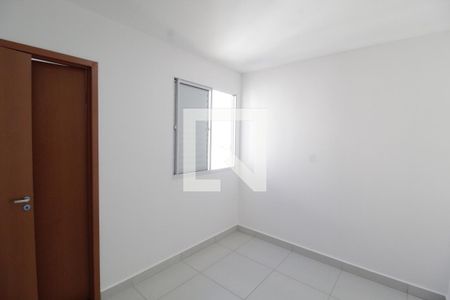 Quarto 2 - Suíte de apartamento para alugar com 2 quartos, 56m² em Novo Mundo, Uberlândia