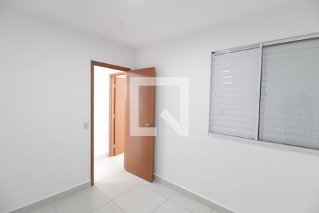 Quarto 1 de apartamento para alugar com 2 quartos, 56m² em Novo Mundo, Uberlândia