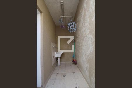 Casa à venda com 100m², 2 quartos e 2 vagasLavanderia