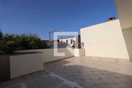 Casa à venda com 100m², 2 quartos e 2 vagasVaranda