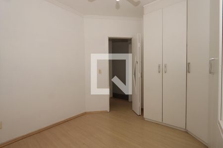Quarto 2 de casa para alugar com 2 quartos, 120m² em Vila Olinda, São Paulo