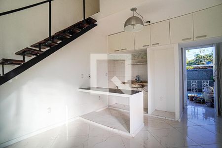 Sala de apartamento à venda com 1 quarto, 32m² em Maravista, Niterói