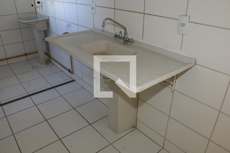 Cozinha de apartamento para alugar com 2 quartos, 45m² em Jardim Jasmim, Nova Iguaçu