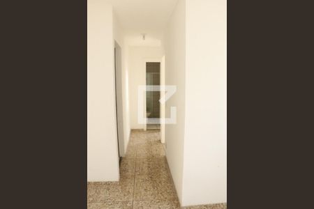 Corredor de apartamento para alugar com 2 quartos, 45m² em Jardim Jasmim, Nova Iguaçu