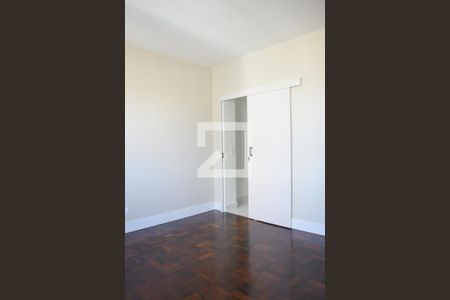 Suíte de apartamento para alugar com 2 quartos, 103m² em Centro, Curitiba