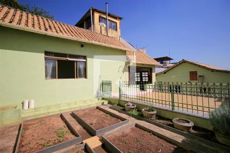 Casa à venda com 261m², 4 quartos e 2 vagasHorta