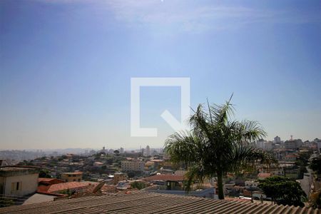 Vista da Sala de casa à venda com 4 quartos, 261m² em Concórdia, Belo Horizonte