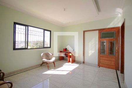Sala de casa à venda com 4 quartos, 261m² em Concórdia, Belo Horizonte