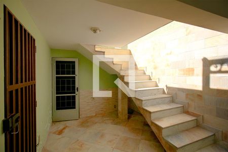 Casa à venda com 261m², 4 quartos e 2 vagasEntrada