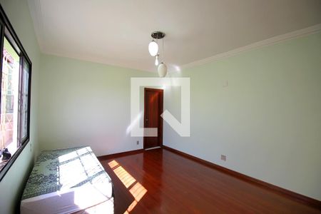 Casa à venda com 261m², 4 quartos e 2 vagasSuite